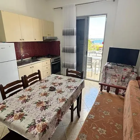 Marku 3 Apartamento Shëngjin